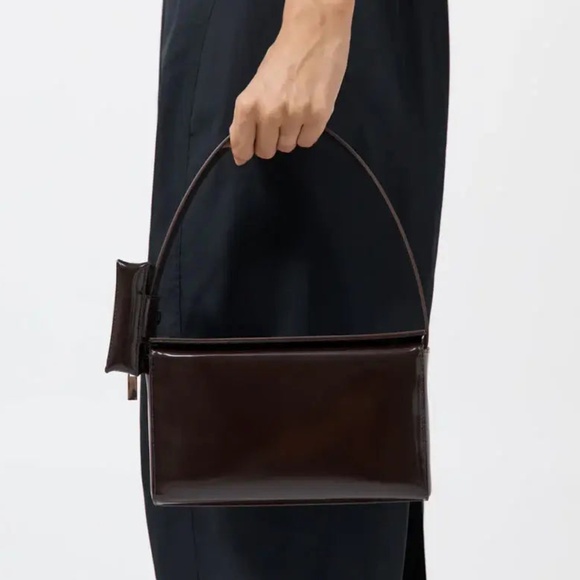 ST. AGNI | PETIT POUCH BAG IN COFFEE BROWN - Picture 2 of 6